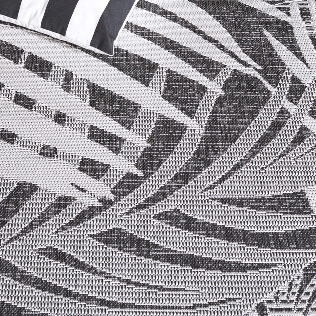 Safavieh Beach House Bhs294H Charcoal/Ivory Rug.