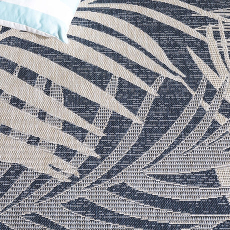 Safavieh Beach House Bhs294M Blue/Ivory Rug.