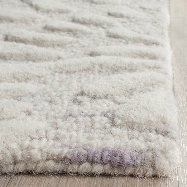 Safavieh Bella Bel129A Silver / Ivory Rugs.