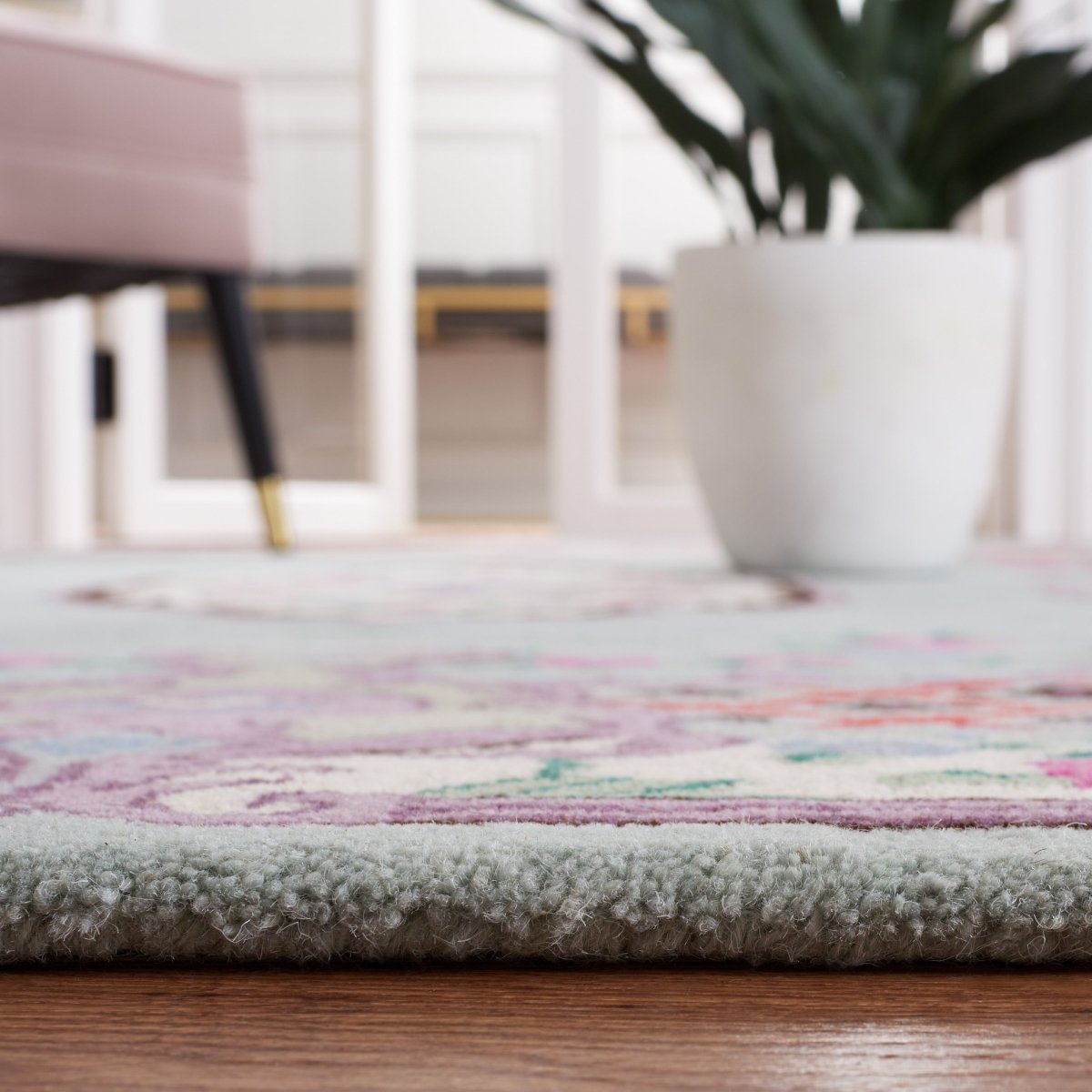 Safavieh Bellagio Blg535Y Light Green/Ivory Rug.