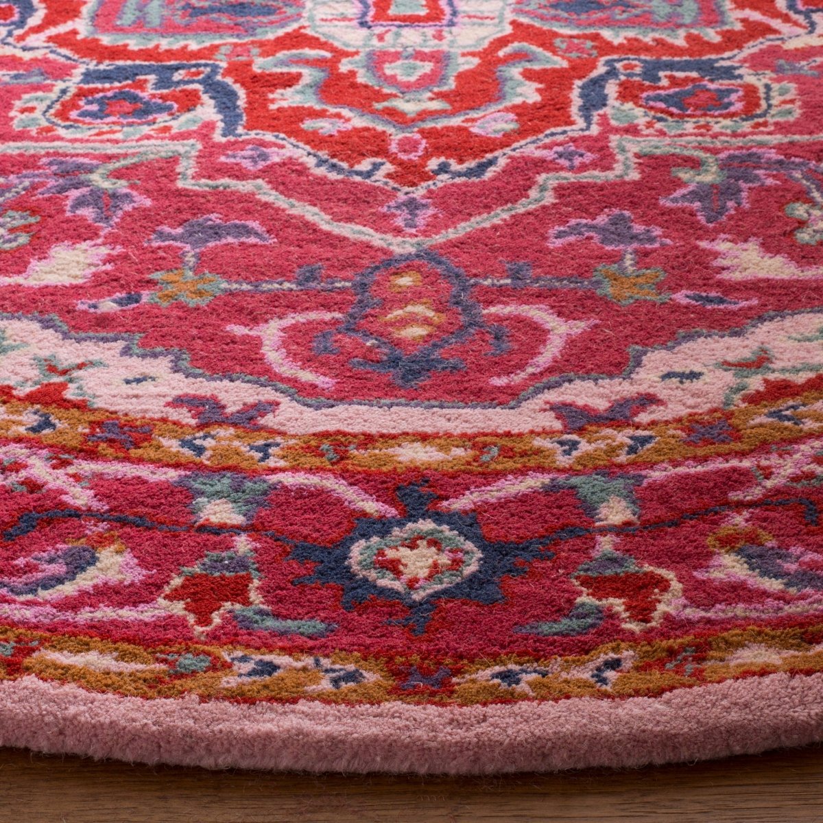 Safavieh Bellagio Blg546A Red/Pink Rug.