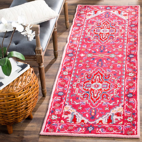 Safavieh Bellagio Blg546A Red/Pink Rug.