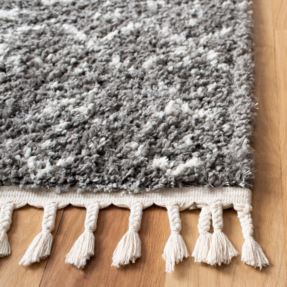 Safavieh Berber Fringe Shag Bfg516F Grey/Ivory Rug.