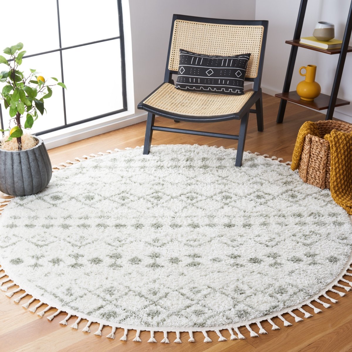 Safavieh Berber Fringe Shag Bfg516H Ivory/Sage Rug.