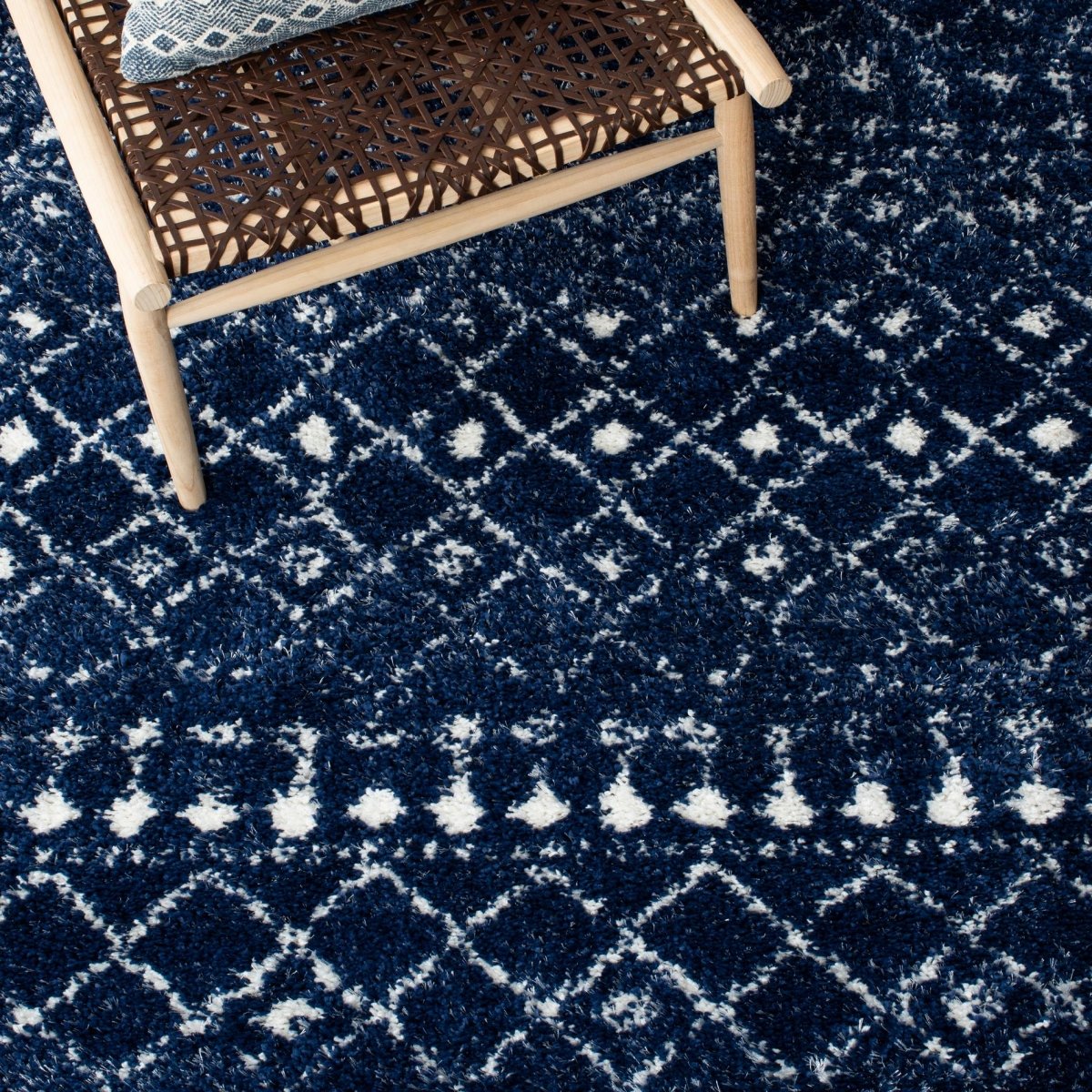 Safavieh Berber Fringe Shag Bfg519N Dark Blue/Ivory Rugs.