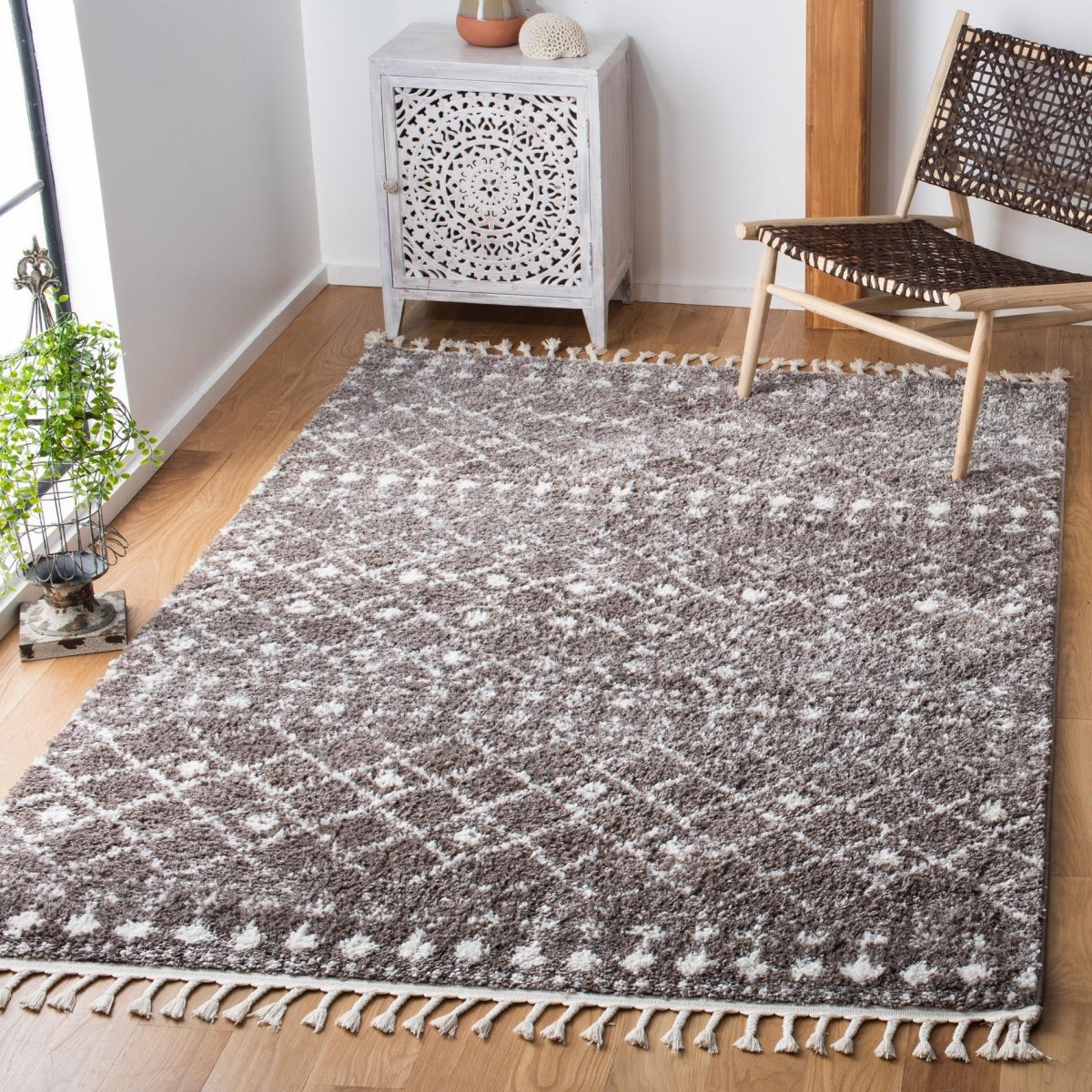 Safavieh Berber Fringe Shag Bfg519T Brown/Ivory Rugs.