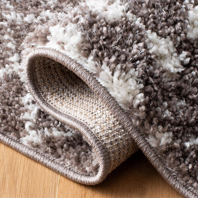 Safavieh Berber Fringe Shag Bfg519T Brown/Ivory Rugs.
