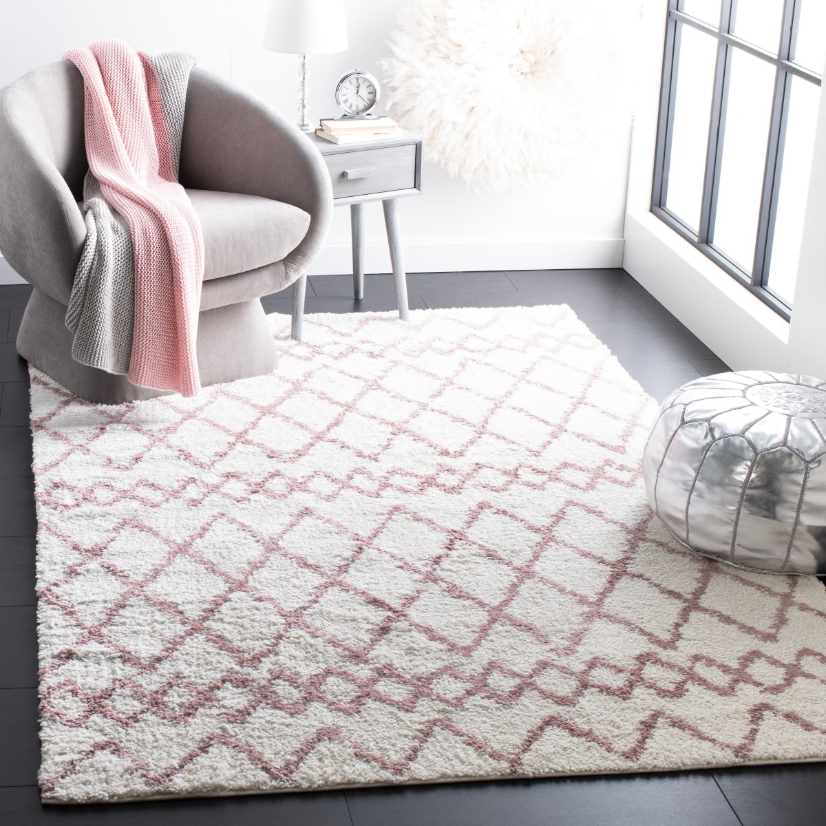 Safavieh Berber Shag Ber165A Ivory/Light Rose Rugs.