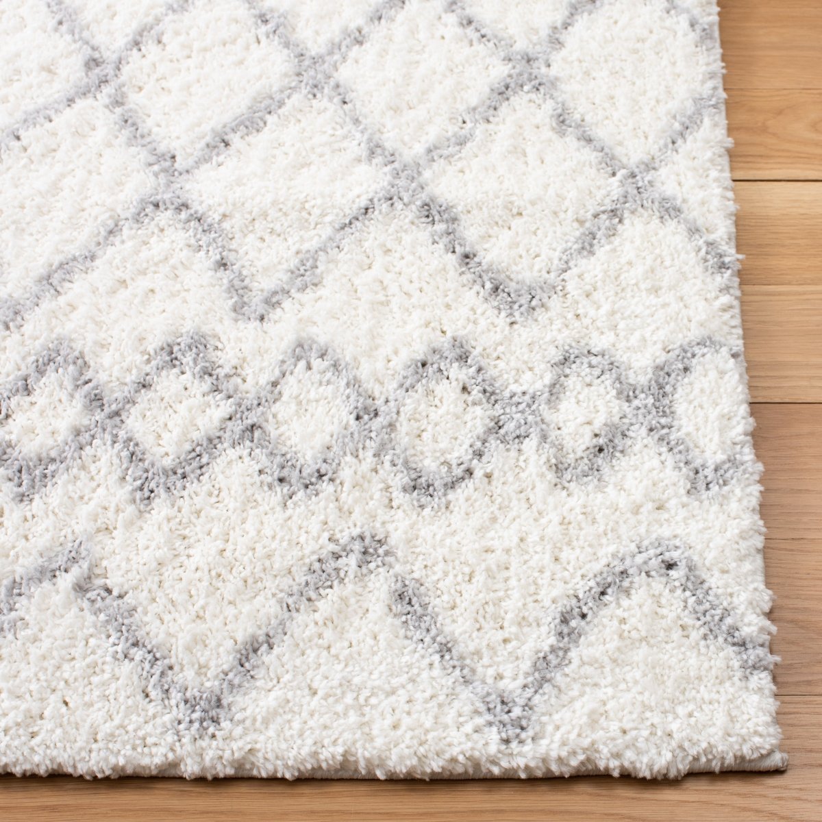Safavieh Berber Shag Ber165F Ivory/Light Grey Rugs.