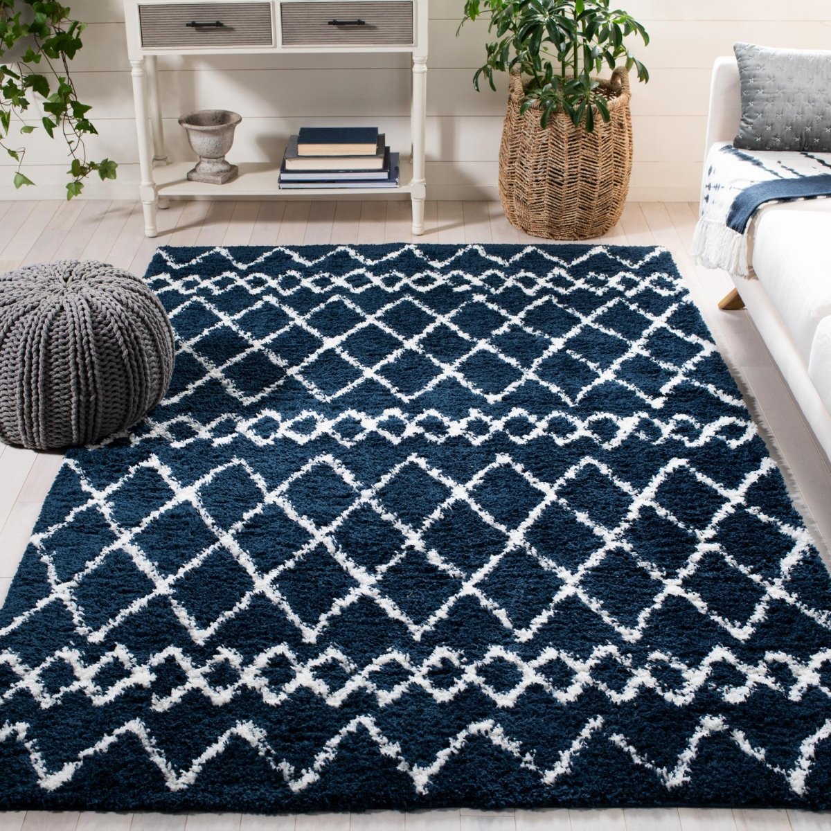 Safavieh Berber Shag Ber165N Navy/Ivory Rugs.