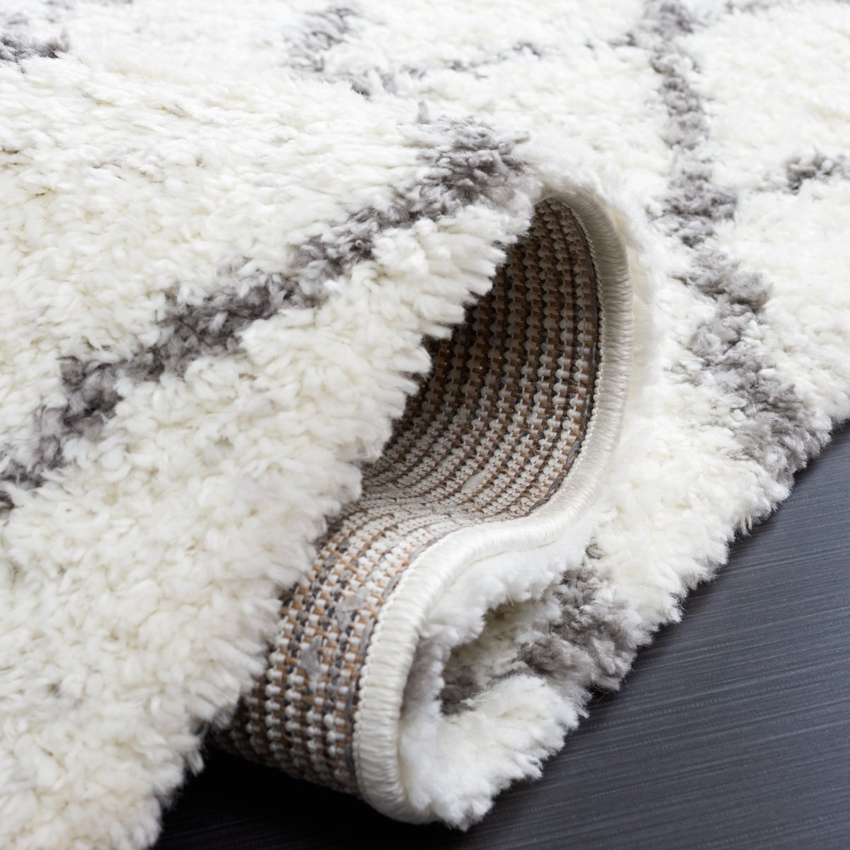Safavieh Berber Shag Ber194A Ivory/Grey Rugs.