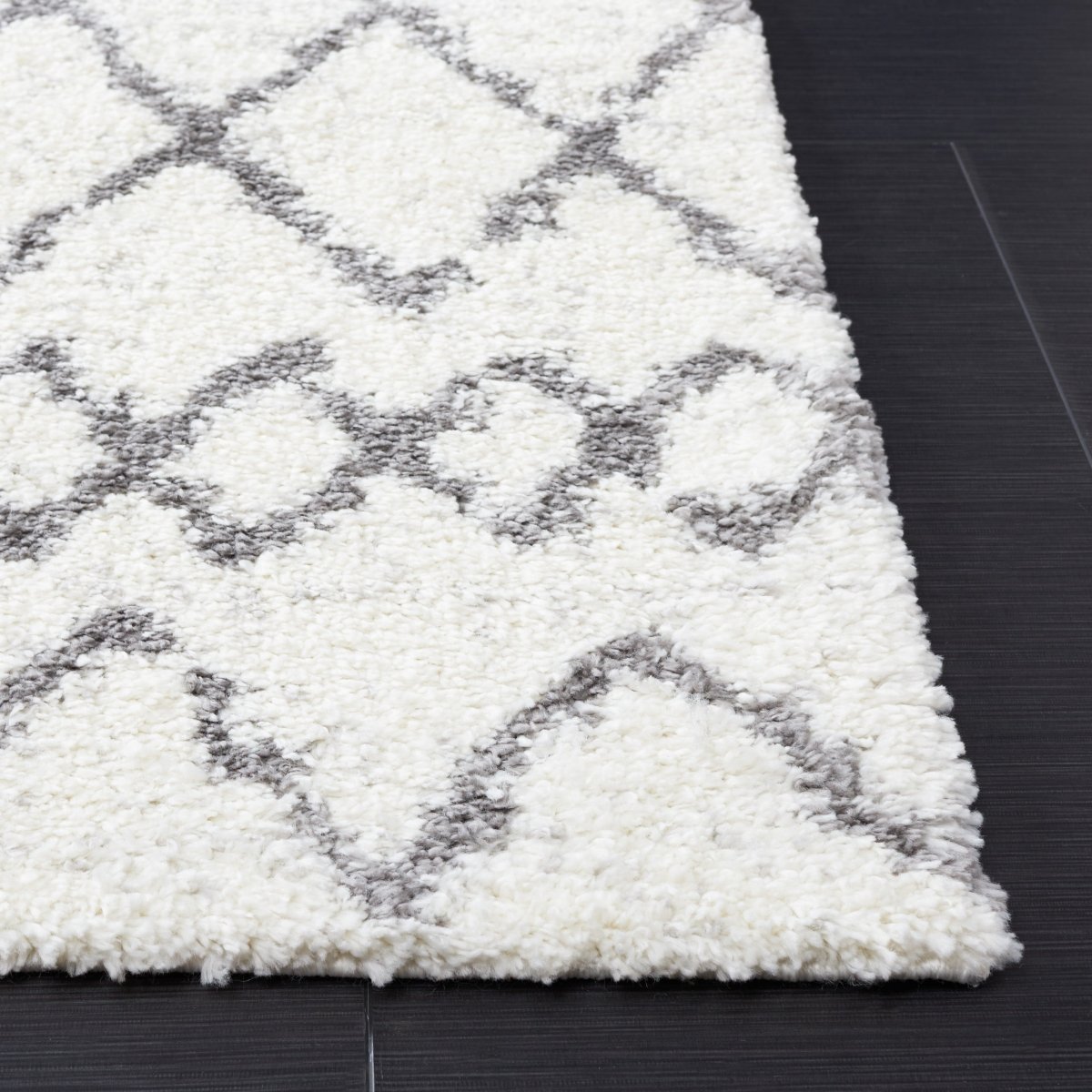 Safavieh Berber Shag Ber194A Ivory/Grey Rugs.