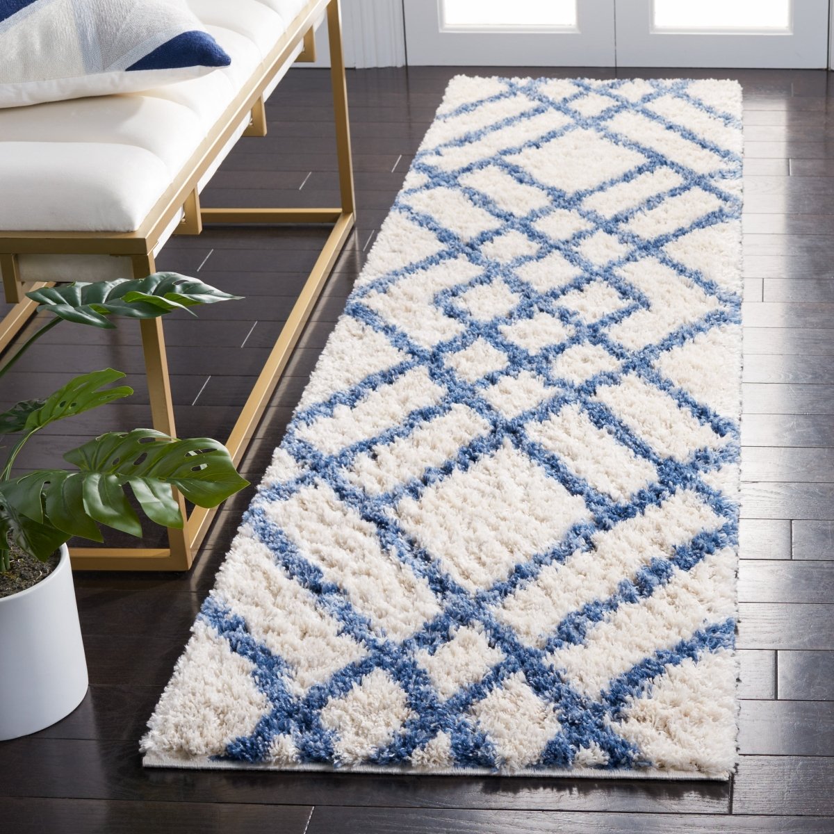Safavieh Berber Shag Ber214B Ivory/Blue Rugs.
