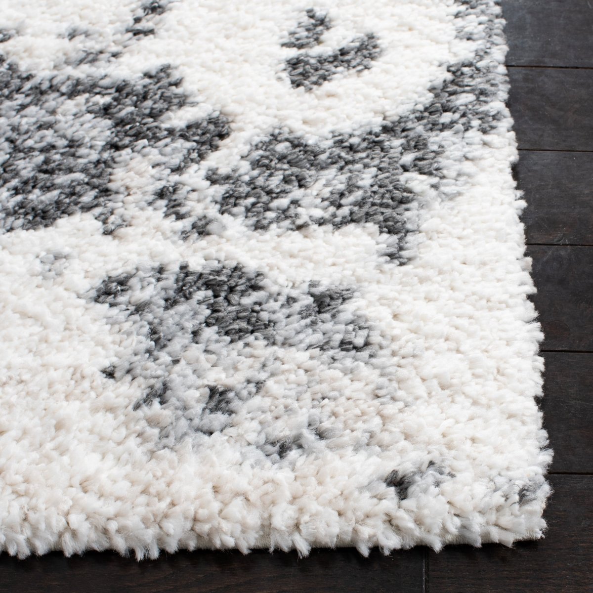 Safavieh Berber Shag Ber402F Grey/Ivory Rugs.