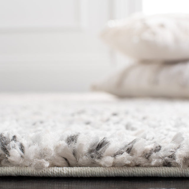 Safavieh Berber Shag Ber406F Grey/Ivory Rugs.