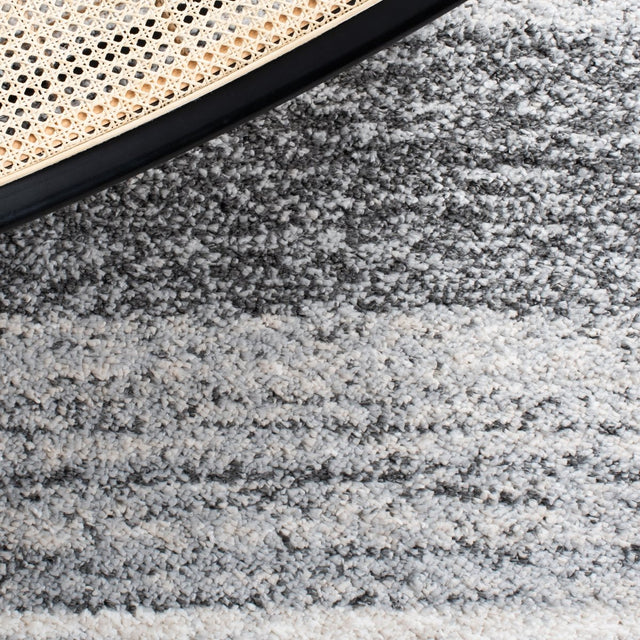 Safavieh Berber Shag Ber414F Grey/Charcoal Rugs.
