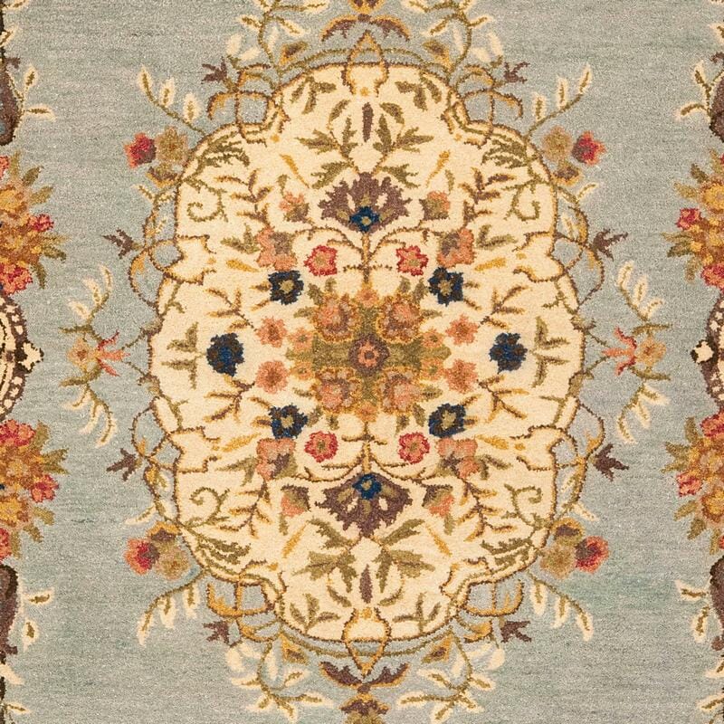 Safavieh Bergama Brg141A Light Blue / Ivory Rugs.