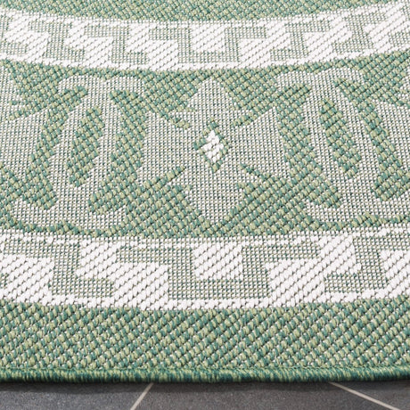 Safavieh Bermuda Bmu827Y Green/Ivory Rug.