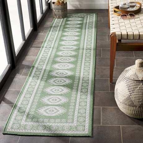 Safavieh Bermuda Bmu827Y Green/Ivory Rug.