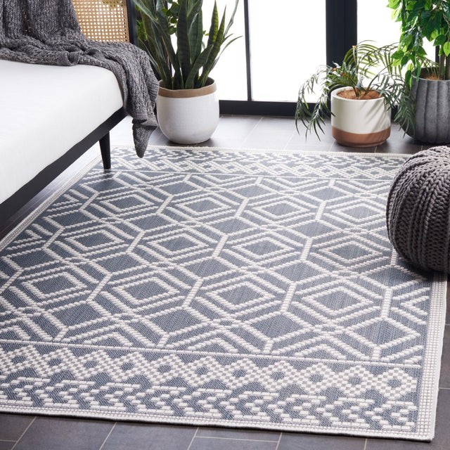 Safavieh Bermuda Bmu874N Navy/Ivory Rug.