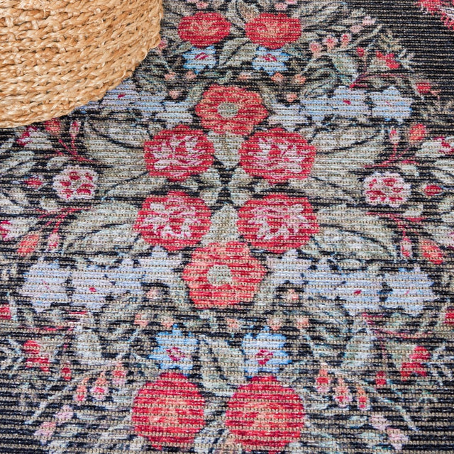 Safavieh Besarabian Bes222Y Black/Sage Rug.