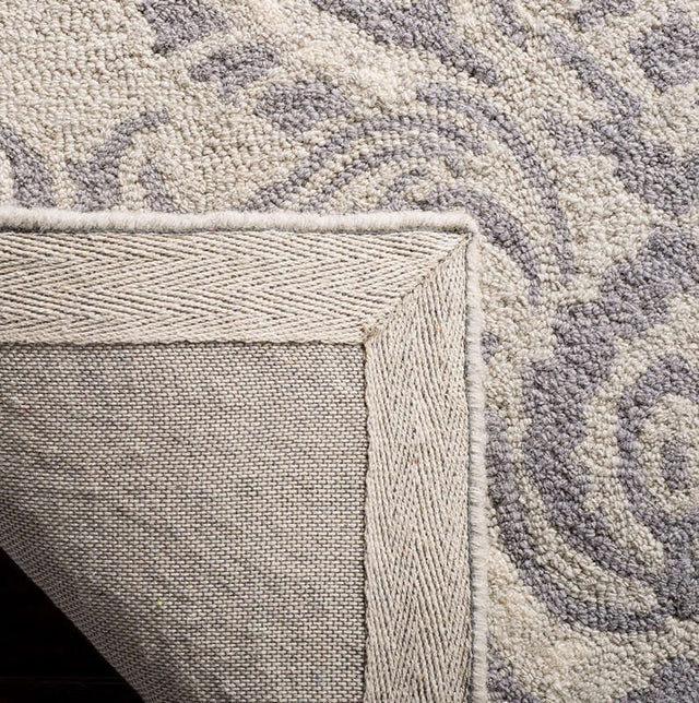Safavieh Blossom Blm106A Light Grey / Ivory Rugs.