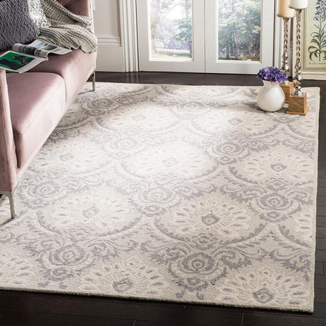 Safavieh Blossom Blm106A Light Grey / Ivory Rugs.