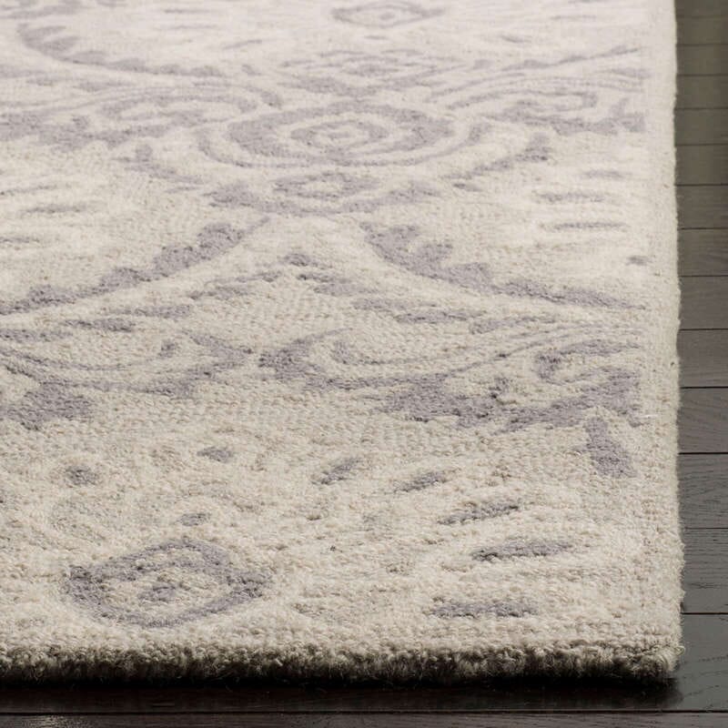 Safavieh Blossom Blm106A Light Grey / Ivory Rugs.