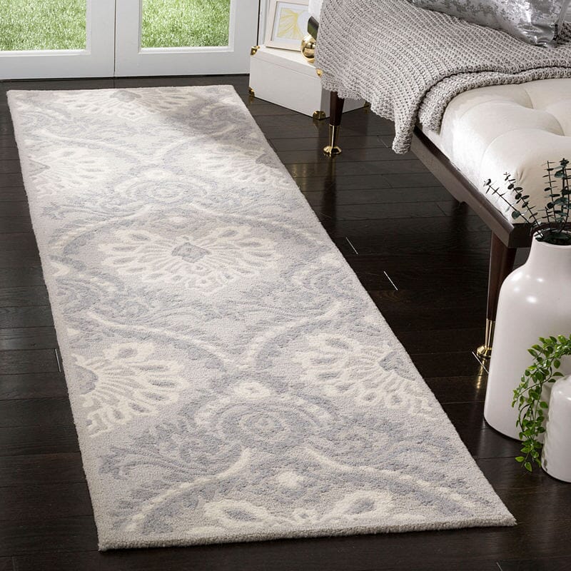 Safavieh Blossom Blm106A Light Grey / Ivory Rugs.