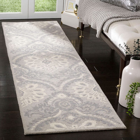 Safavieh Blossom Blm106A Light Grey / Ivory Rugs.