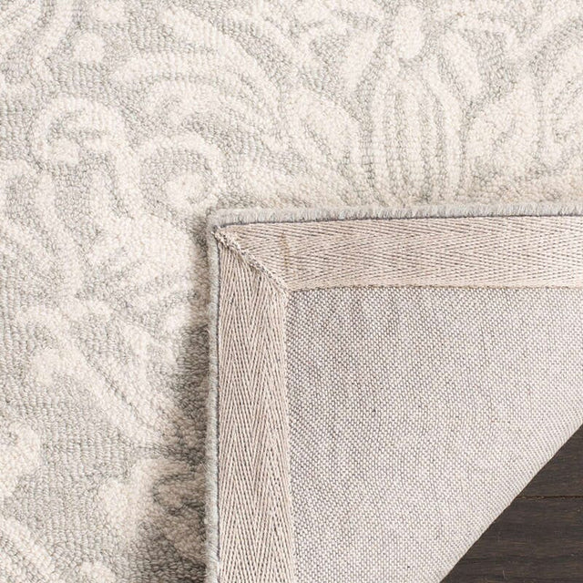 Safavieh Blossom Blm107C Sage / Ivory Rugs.