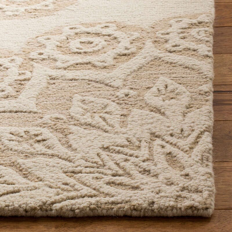 Safavieh Blossom Blm108B Ivory / Beige Rugs.