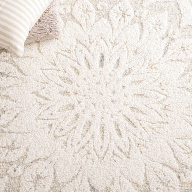 Safavieh Blossom Blm108F Ivory/Grey Rug.