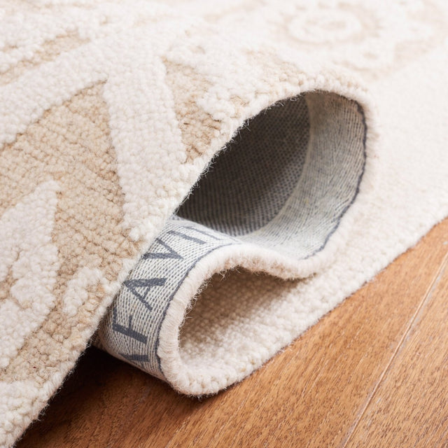 Safavieh Blossom Blm108T Ivory/Light Brown Rug.