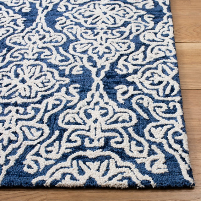 Safavieh Blossom Blm112N Navy/Ivory Rug.