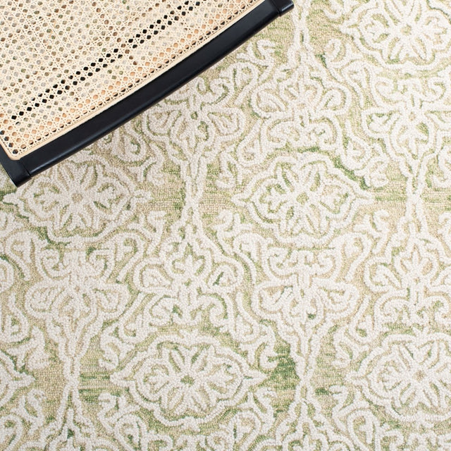 Safavieh Blossom Blm112X Light Green/Ivory Rug.