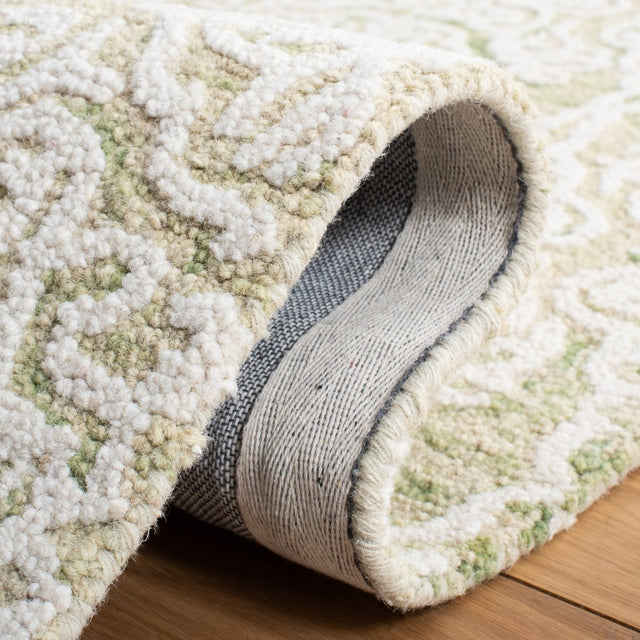 Safavieh Blossom Blm112X Light Green/Ivory Rug.