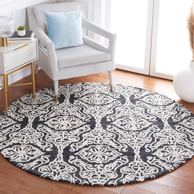 Safavieh Blossom Blm112Z Black/Ivory Rug.