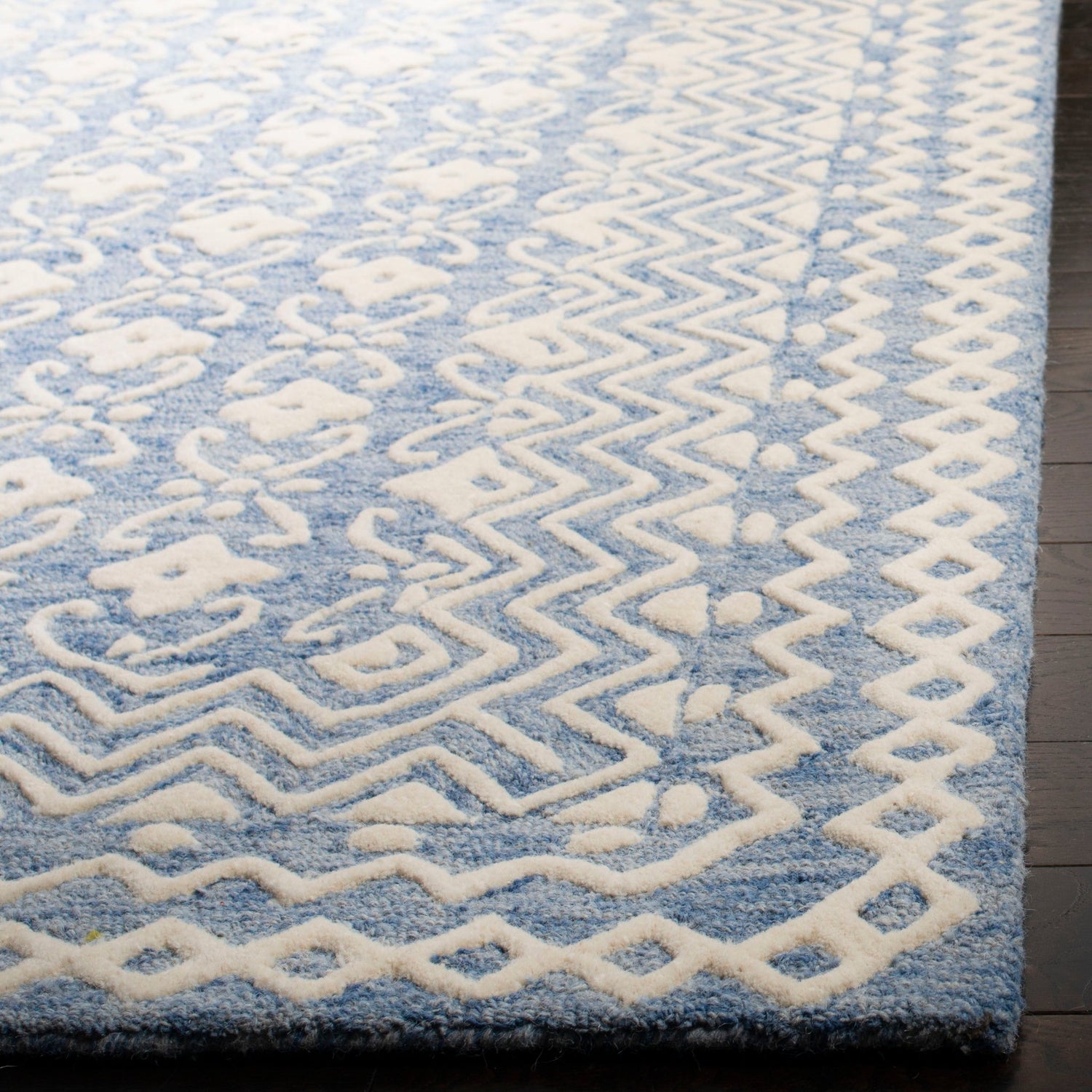 Safavieh Blossom Blm114M Blue/Ivory Rug - Safavieh - blm114m - 6r