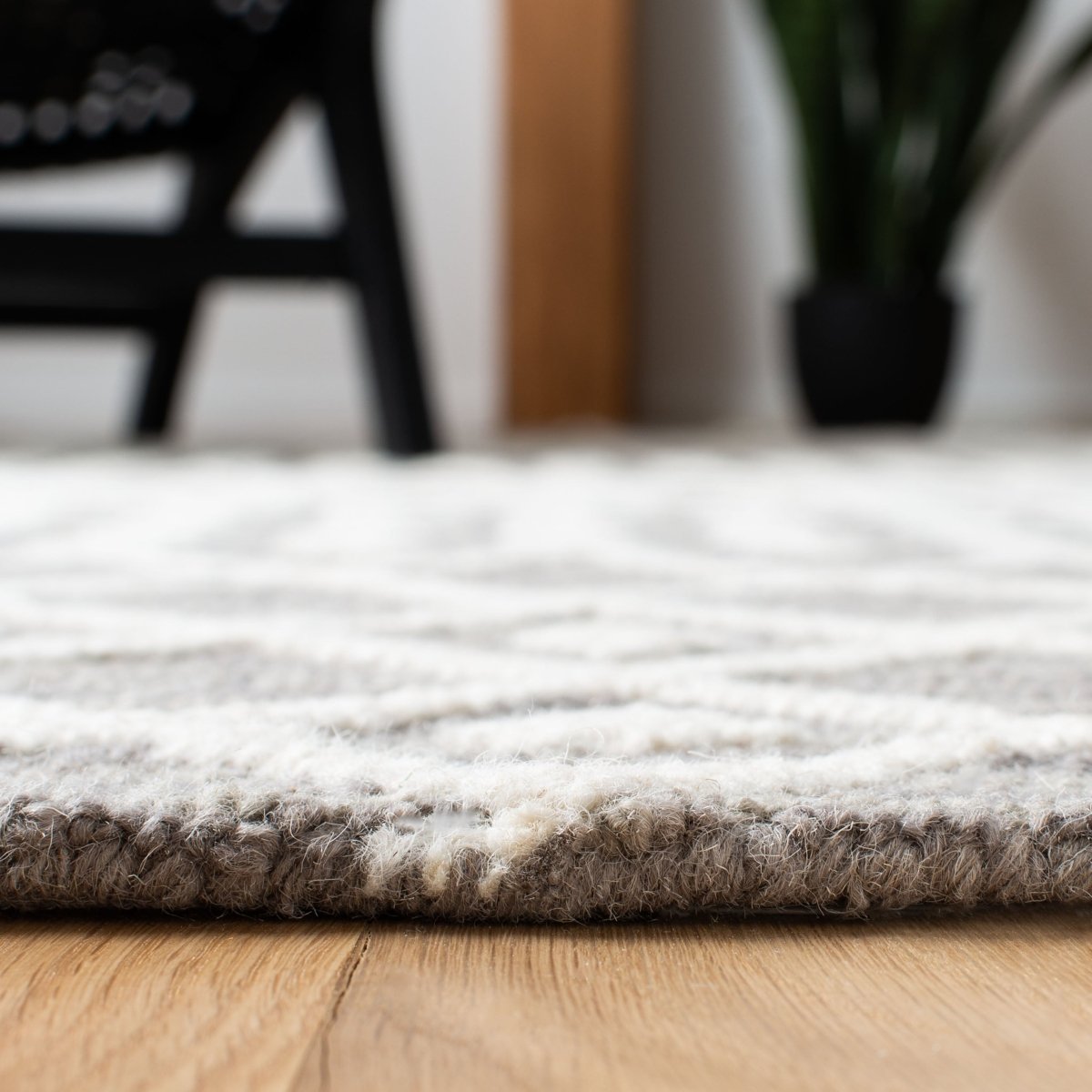 Safavieh Blossom Blm115F Grey/Ivory Rugs.
