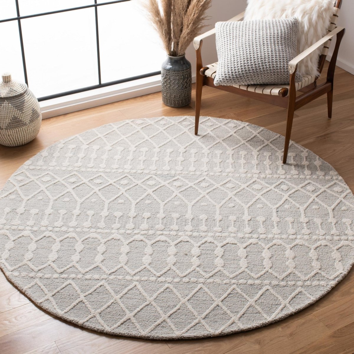Safavieh Blossom Blm115G Silver/Ivory Rugs.