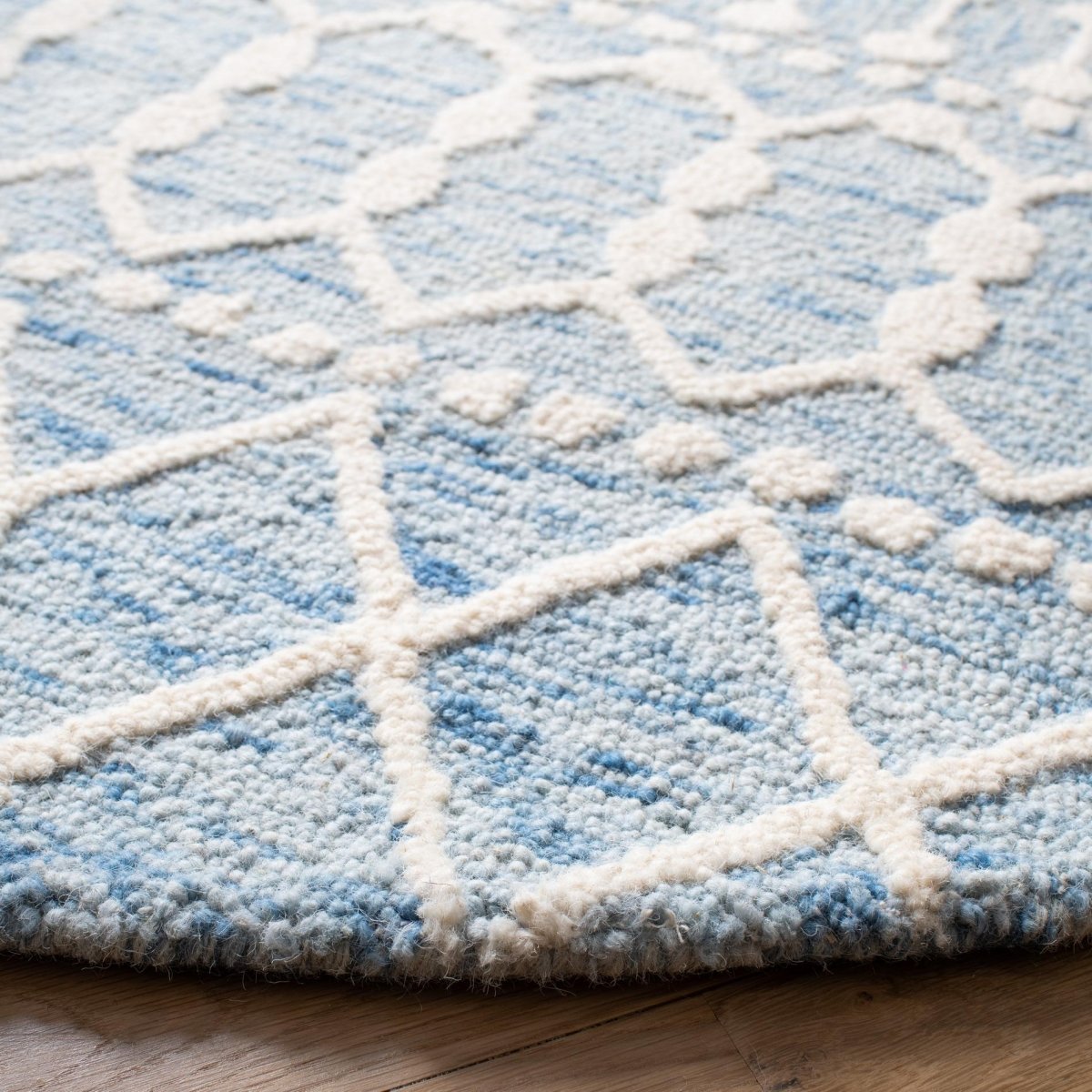 Safavieh Blossom Blm115M Blue/Ivory Rugs.