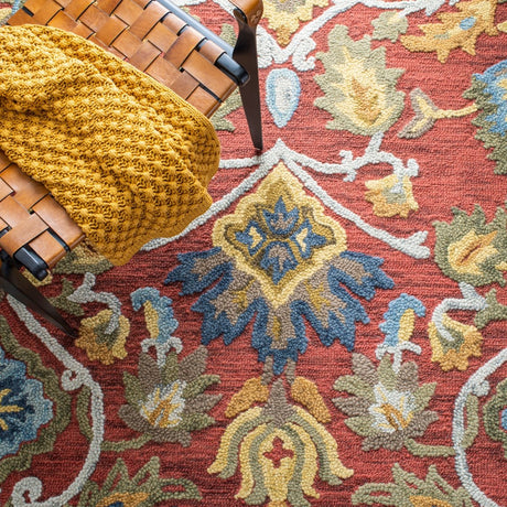 Safavieh Blossom Blm402Q Red/Multi Rug.
