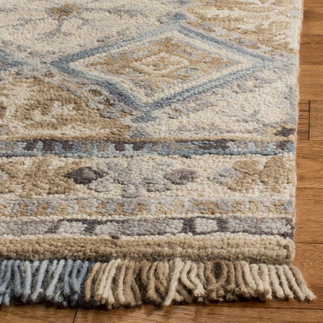 Safavieh Blossom Blm421A Beige / Light Blue Rugs.