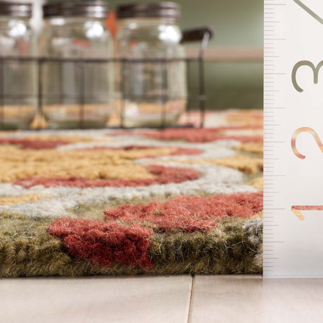 Safavieh Blossom Blm422B Green/Gold Rug.