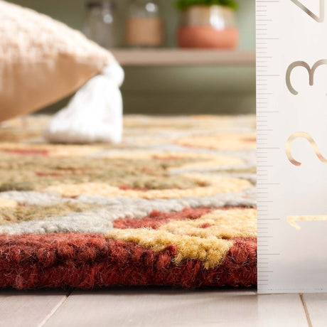 Safavieh Blossom Blm422Q Red/Gold Rug.