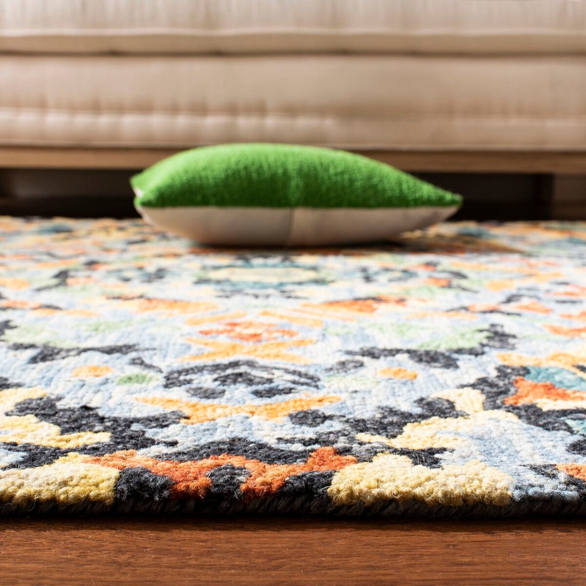 Safavieh Blossom Blm452A Blue/Multi Rug - blm452a-4r