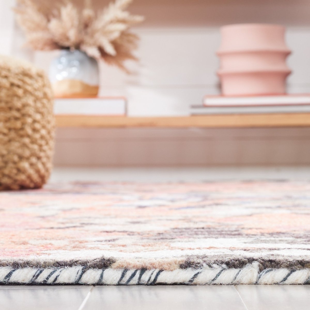 Safavieh Blossom Blm460U Pink/Ivory Rug.