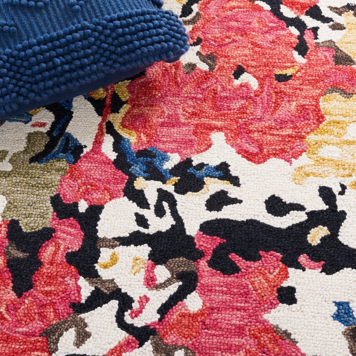 Safavieh Blossom Blm460Y Green/Ivory Rug.