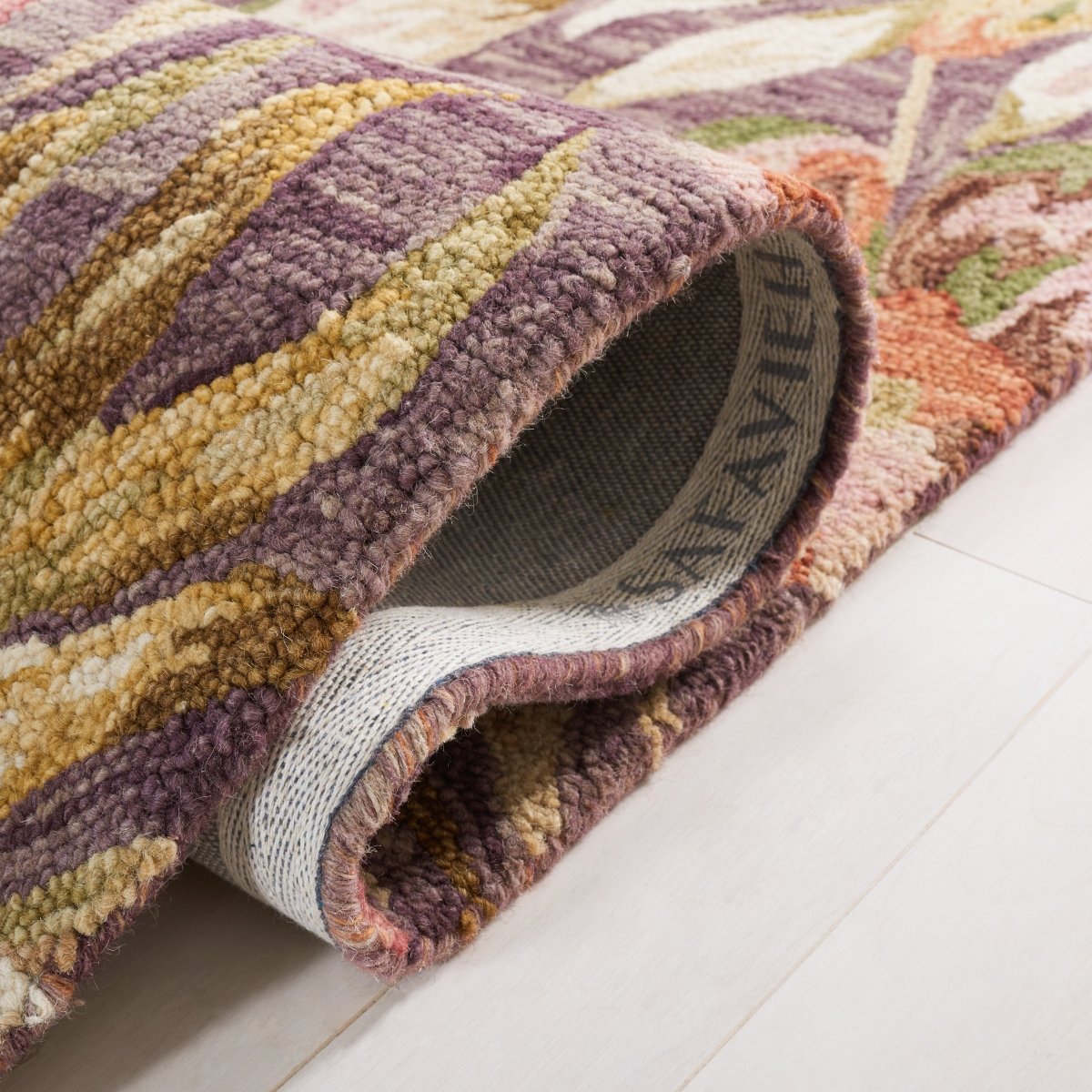 Safavieh Blossom Blm462V Purple/Sage Rug.